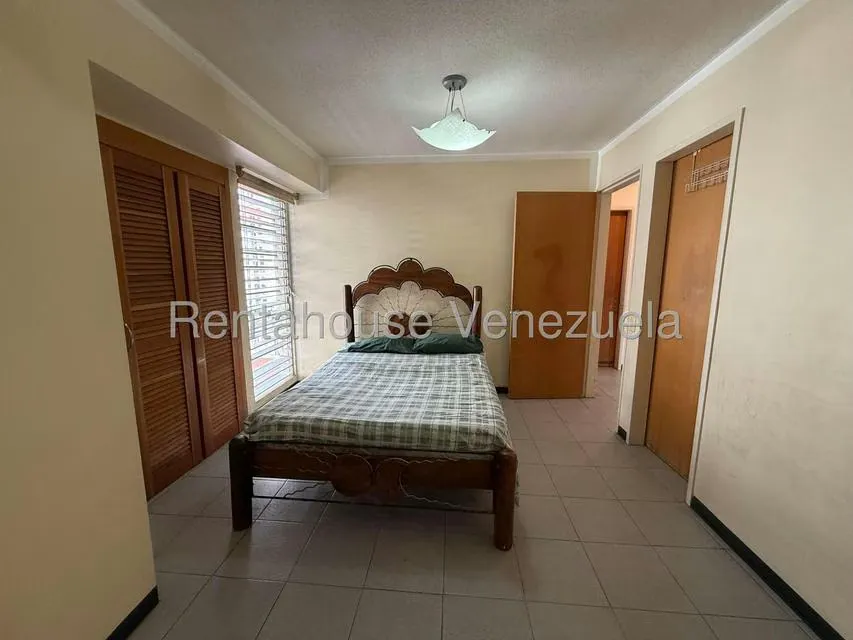 Apartamento (1 Nivel) en Venta en Parroquia La Candelaria, Distrito Metropolitano - 23