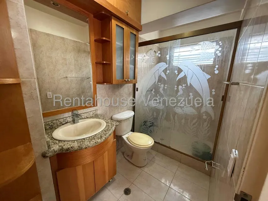 Apartamento (1 Nivel) en Venta en Parroquia La Candelaria, Distrito Metropolitano - 24