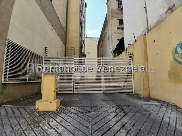 Apartamento (1 Nivel) en Venta en Parroquia La Candelaria, Distrito Metropolitano - 30