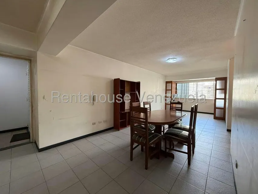 Apartamento (1 Nivel) en Venta en Parroquia La Candelaria, Distrito Metropolitano - 4