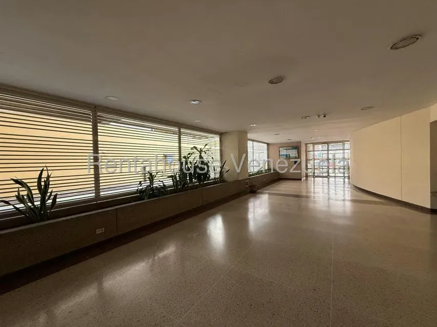 Apartamento (1 Nivel) en Venta en Parroquia La Candelaria, Distrito Metropolitano - 32