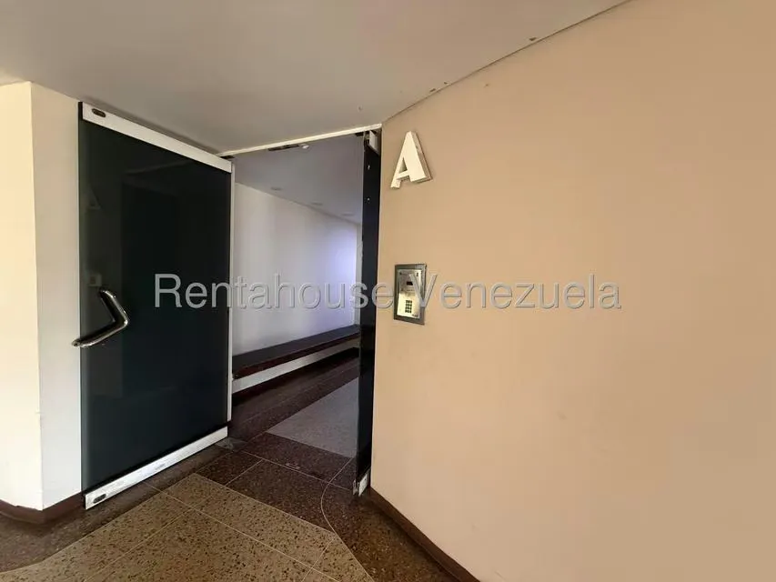 Apartamento (1 Nivel) en Venta en Parroquia La Candelaria, Distrito Metropolitano - 37