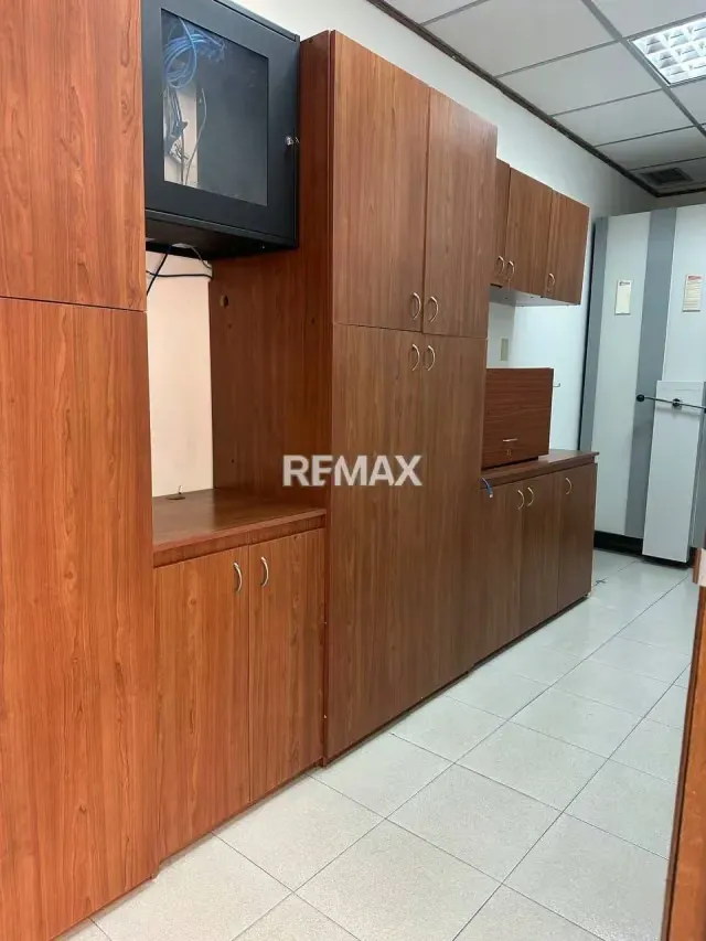 Alquiler de Oficina Amoblada en Boleita, Caracas. - 8
