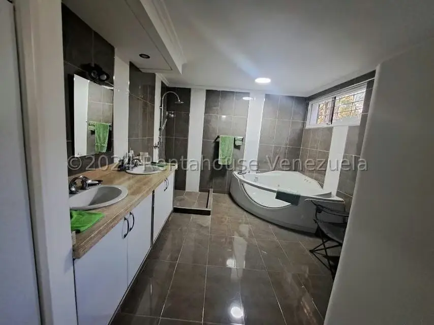 Casa (Duplex) en Venta en Las Mercedes, Carabobo - 14