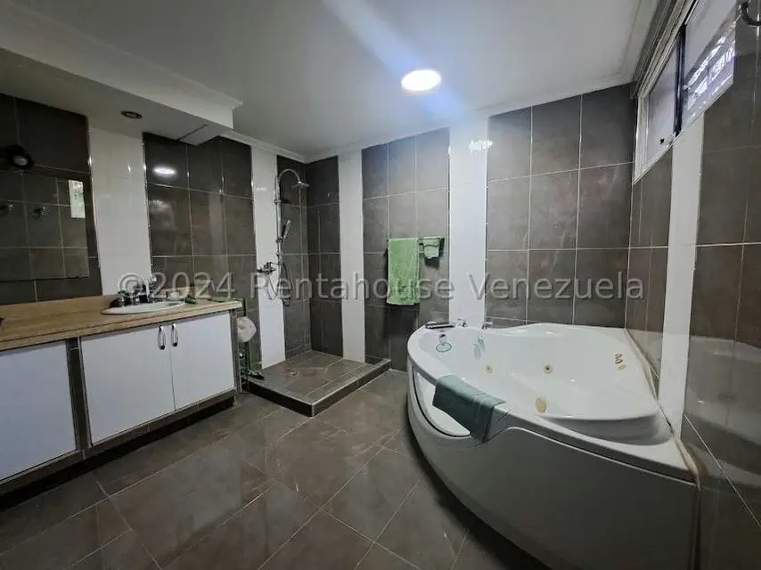 Casa (Duplex) en Venta en Las Mercedes, Carabobo - 15