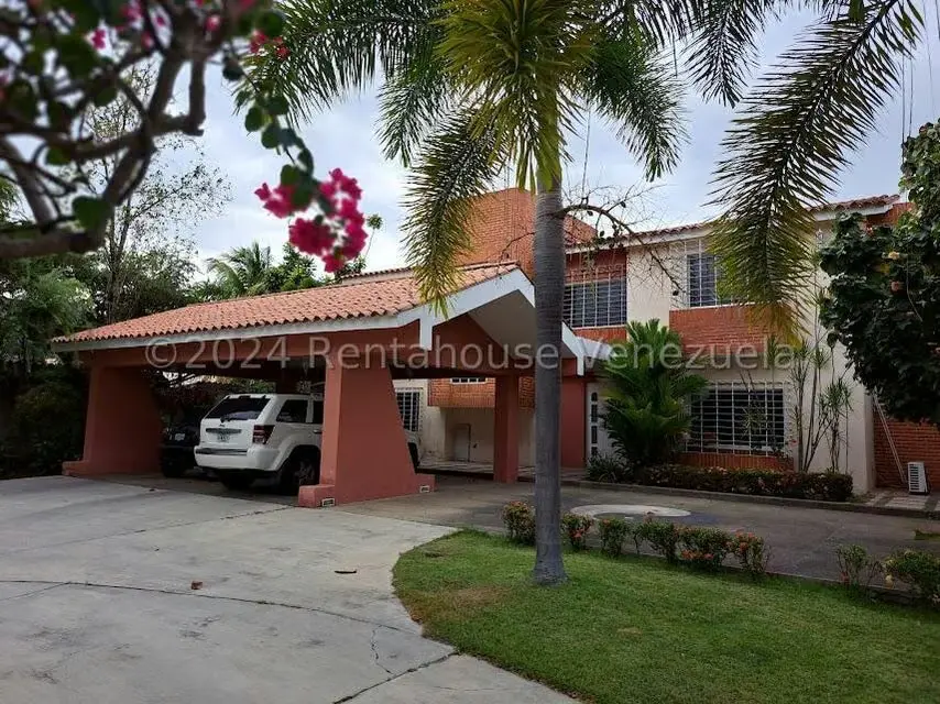 Casa (Duplex) en Venta en Las Mercedes, Carabobo - 2