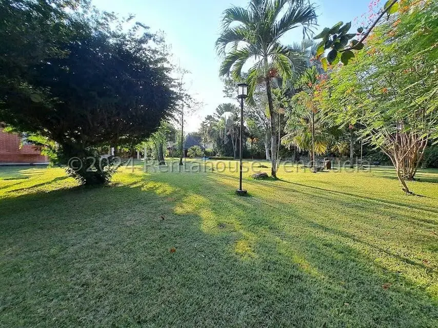 Casa (Duplex) en Venta en Las Mercedes, Carabobo - 42
