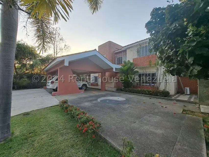 Casa (Duplex) en Venta en Las Mercedes, Carabobo - 55