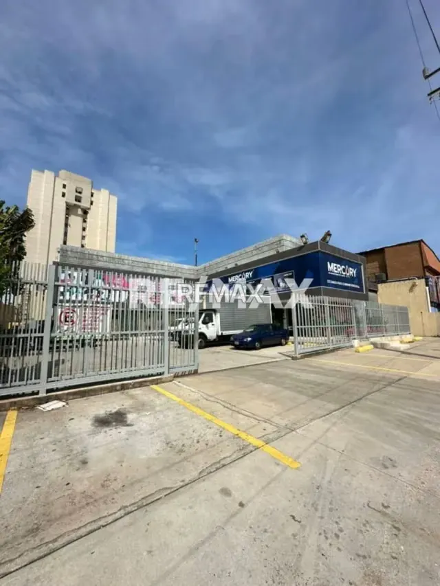 Local comercial en Alquiler Calle 72