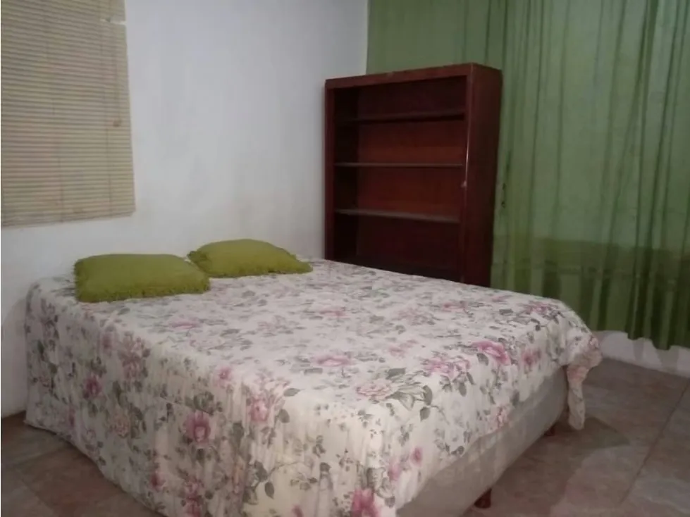 Se alquila habitación 40m2 Los Rosales 9482 - 13