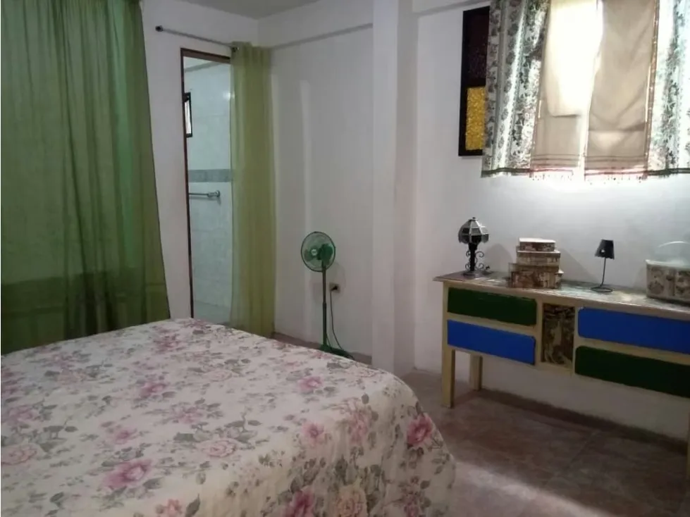 Se alquila habitación 40m2 Los Rosales 9482 - 14