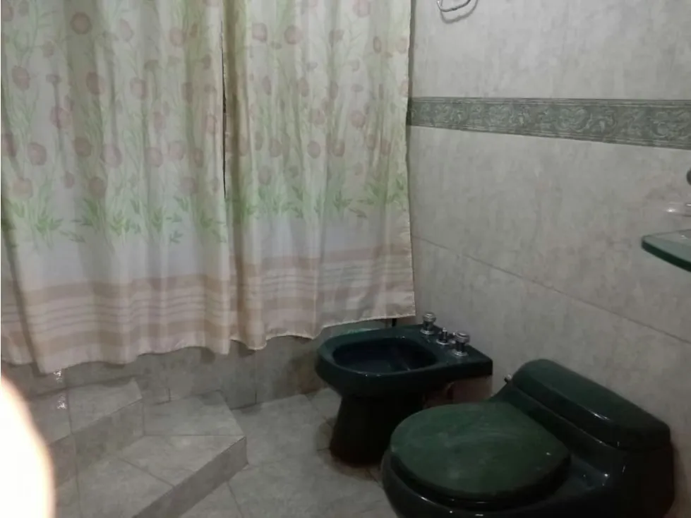Se alquila habitación 40m2 Los Rosales 9482 - 19