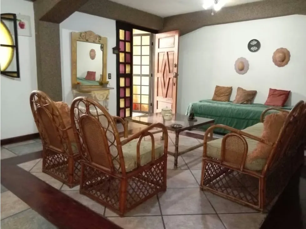 Se alquila habitación 40m2 Los Rosales 9482 - 4