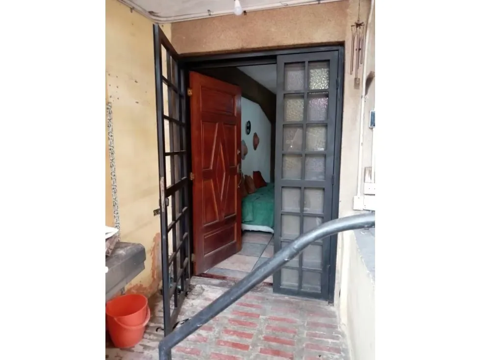 Se alquila habitación 40m2 Los Rosales 9482 - 5