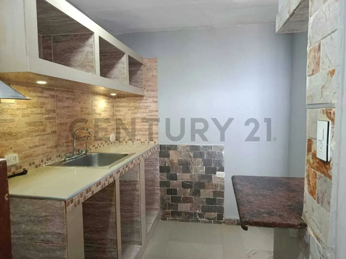 Alquiler cómodo apartamento. Residencias Las Cármenes. Cagua, Estado Aragua - 8