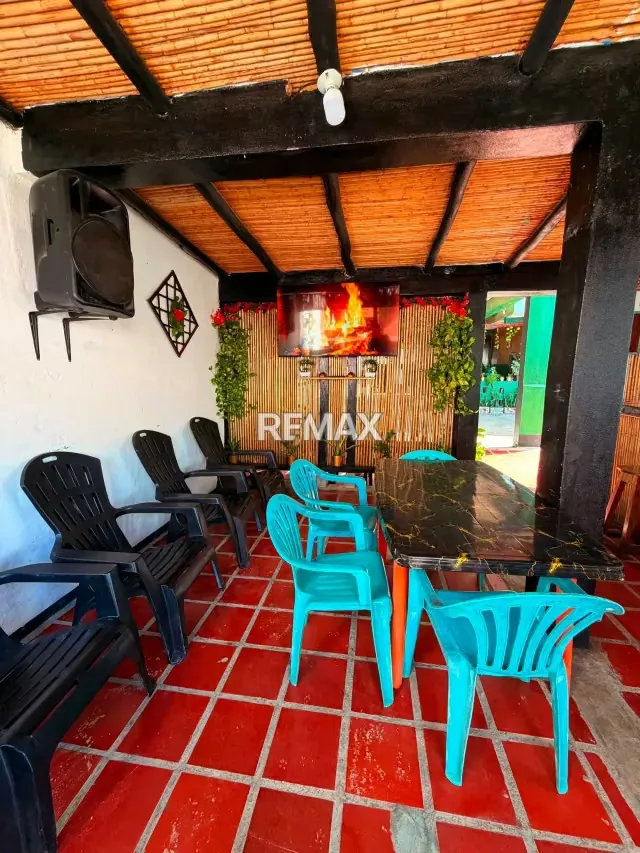 SE VENDE PROPIEDAD MULTIPROPOSITO TIPO POSADA TOTALMENTE OPERATIVA CON CAPACIDAD PARA 35 PERSONAS EN CHICHIRIVICHE - 6