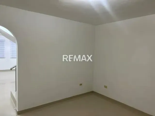 Casa en Alquiler en Villas el Morro zona Este-Barquisimeto - 5