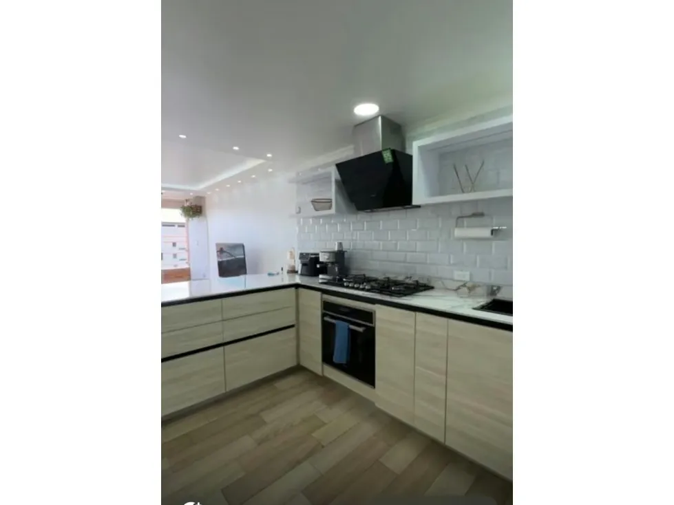 EN VENTA ESPECTACULAR APARTAMENTO EN COLINAS DE LA TAHONA - 4