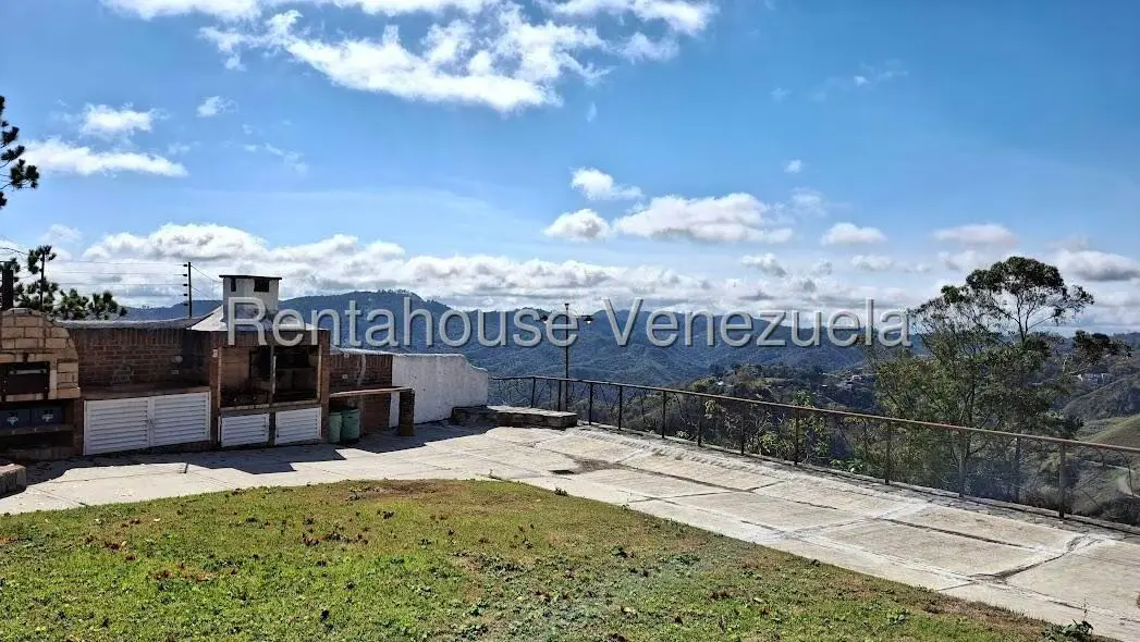 Casa (1 Nivel) en Venta en Altos de la Peña, Miranda - 3