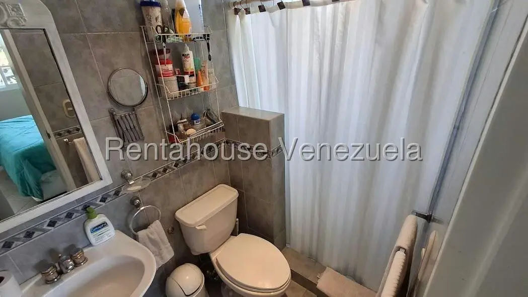 Casa (1 Nivel) en Venta en Altos de la Peña, Miranda - 31