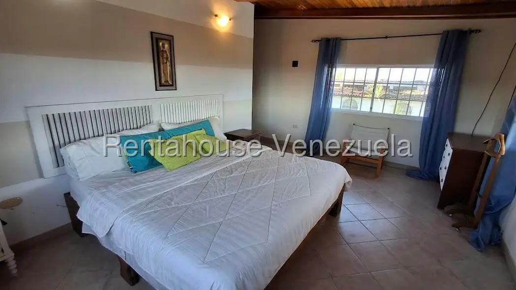 Casa (1 Nivel) en Venta en Altos de la Peña, Miranda - 39