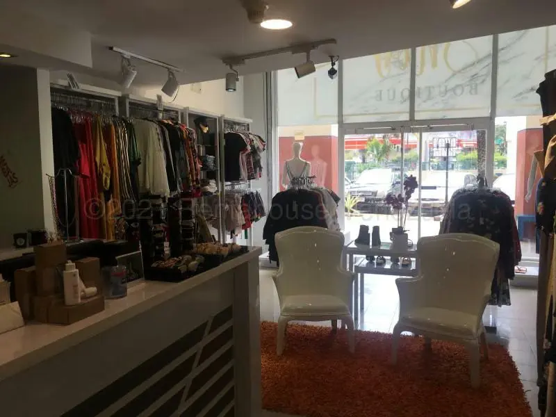 Comercial (Local Comercial) en Venta en Los Robles, Nueva Esparta - 3