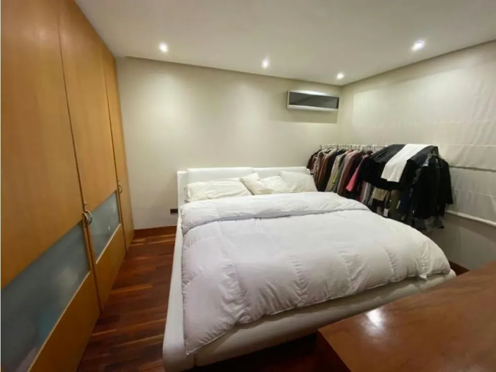 Vendo PH 740m2 3h+s/6b/6p Lomas de la Alameda 0960 - 14