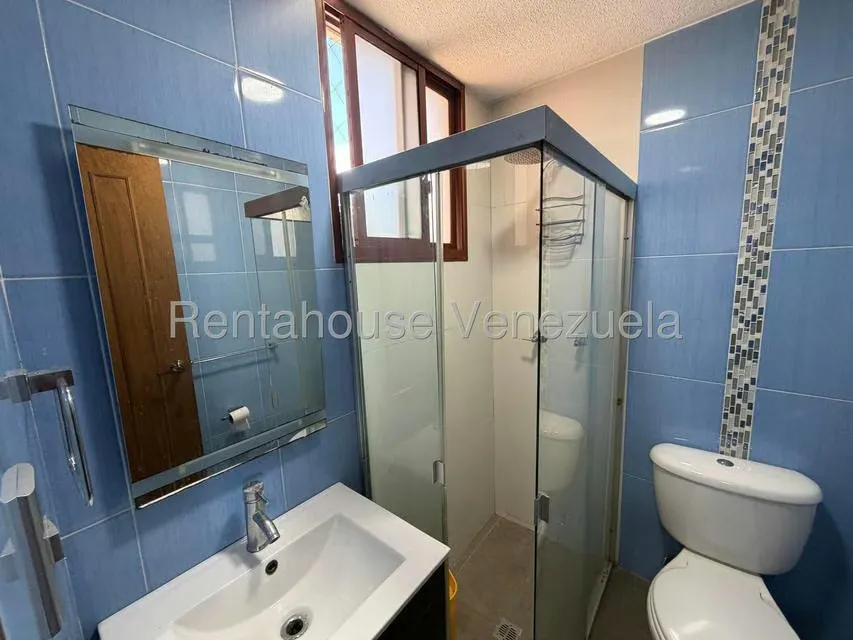 Apartamento (1 Nivel) en Alquiler en La Boyera, Distrito Metropolitano - 20