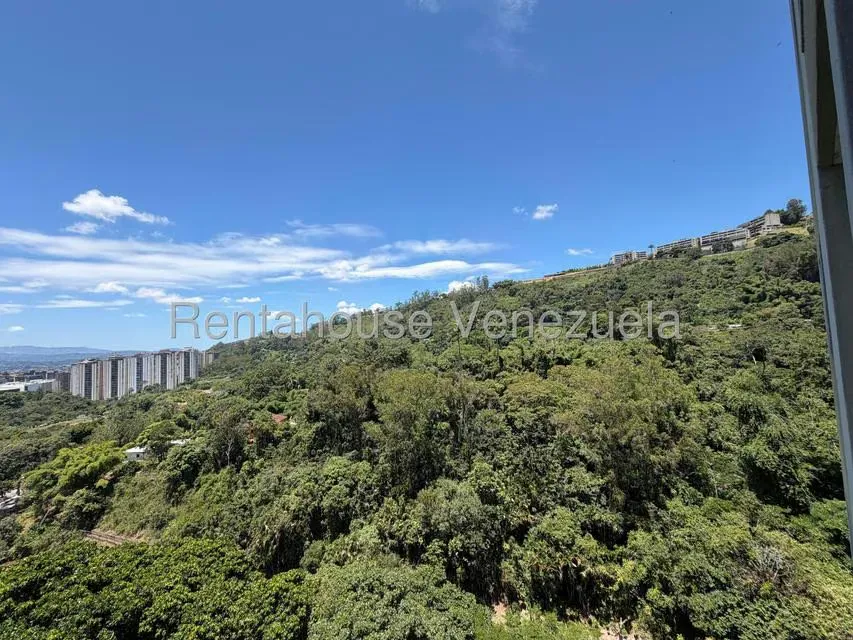 Apartamento (1 Nivel) en Alquiler en La Boyera, Distrito Metropolitano - 36