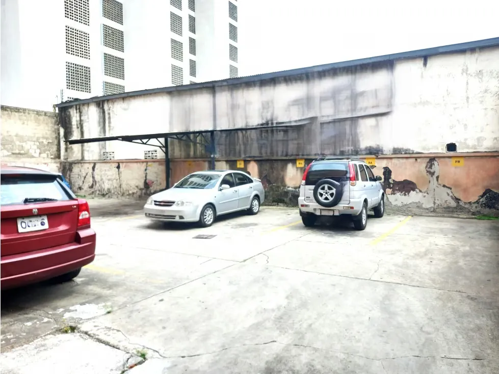Edificio Comercial/Resid.810M2 3 PISOS 13 PE LOS CHAGUARAMOS (AF) - 4
