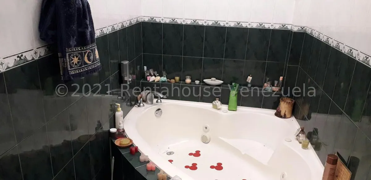 Local Comercial en Venta en Los Chaguaramos, Distrito Metropolitano - 15