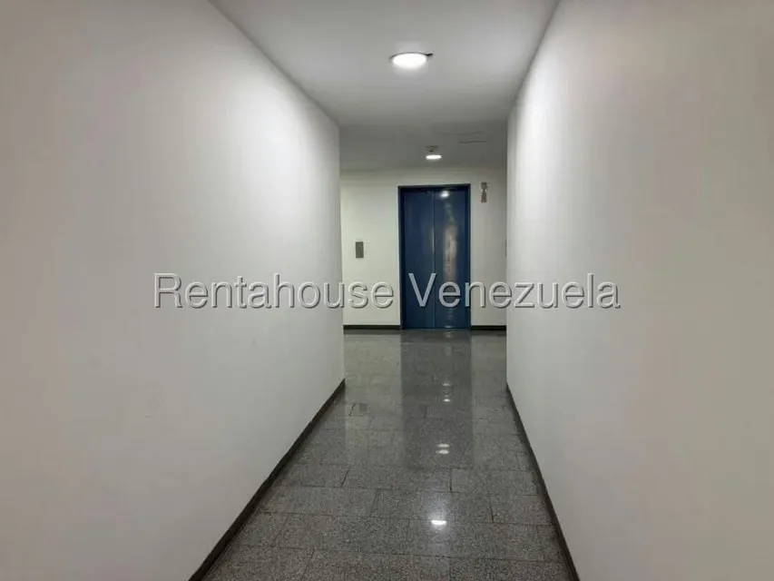 Oficina en Venta en Macaracuay, Distrito Metropolitano - 2