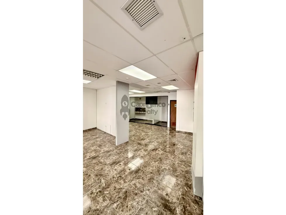 LOCAL COMERCIAL EN PLANTA BAJA TCL L 10460414