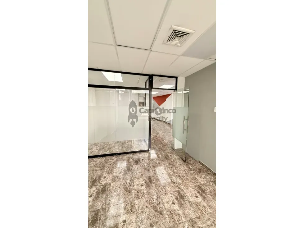 LOCAL COMERCIAL EN PLANTA BAJA TCL L 10460414 - 5