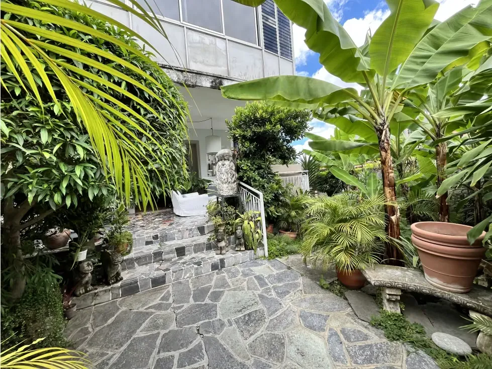 Vendo/alquilo casa comercial 800m2 Altamira 5760 - 4