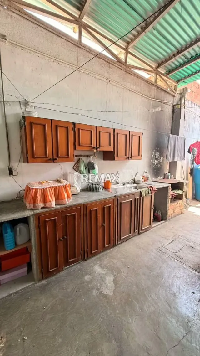 CASA EN EL OESTE PARA USO RESIDENCIAL O COMERCIAL - 10