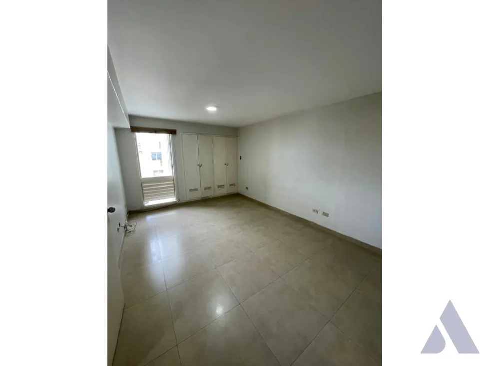 Vendo apartamento 154m2 Club Hípico 5374 - 24
