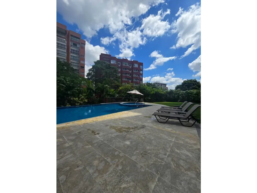 APARTAMENTO EN ALQUILER 70 M2 - URB EL ROSAL - 12