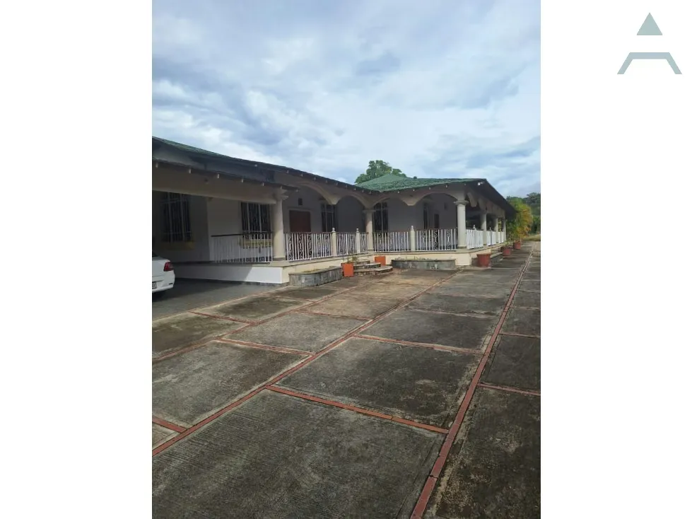 Se vende Casa 17000m² 3h/2b Merida - 2