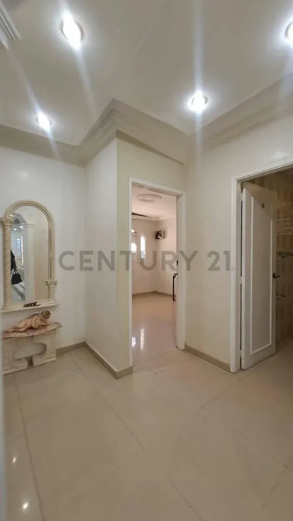 Disponible Casa Quinta de amplios espacios con buenos acabados - 10