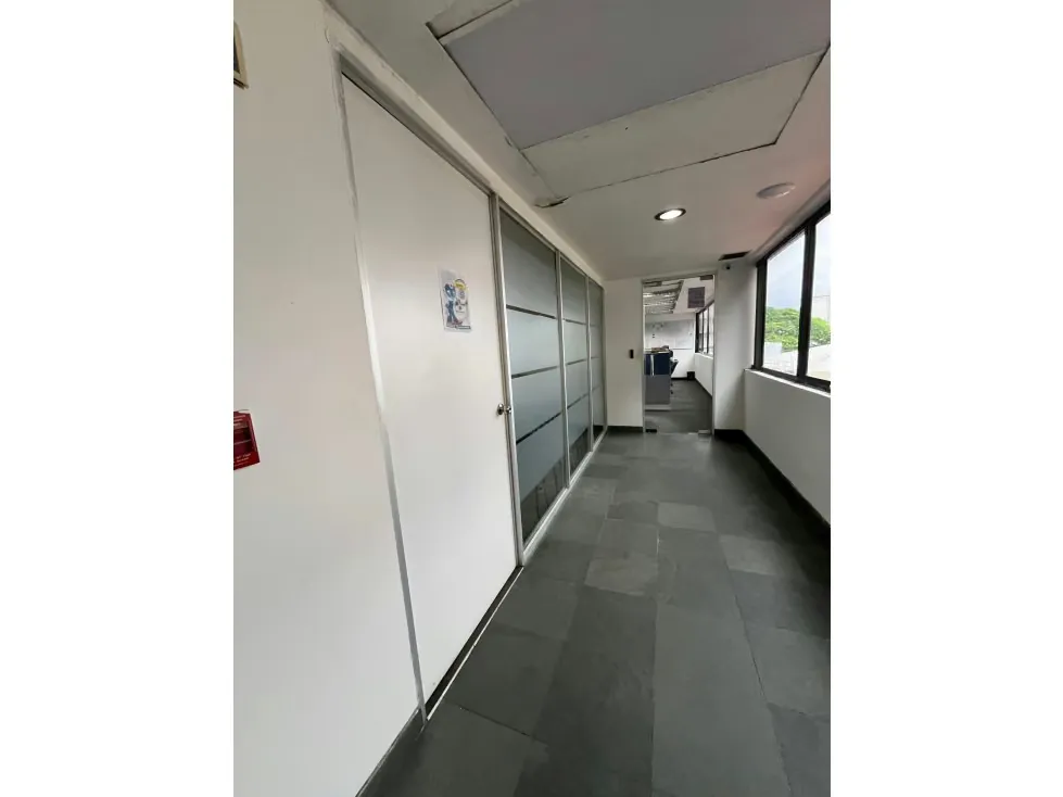 Se vende Oficina en Los Ruices Av Principal - 12