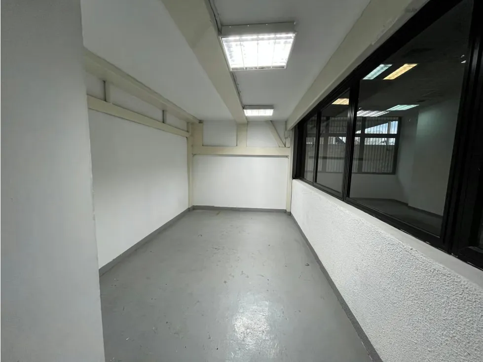 Se vende Oficina en Los Ruices Av Principal - 14