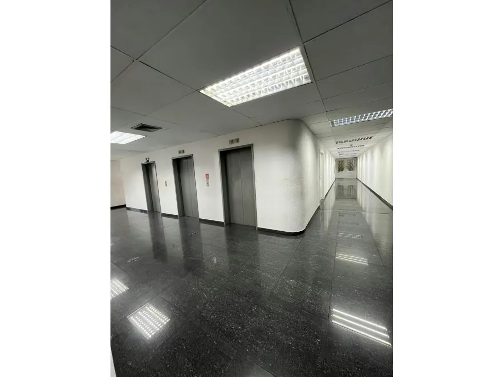 Se vende Oficina en Los Ruices Av Principal - 4
