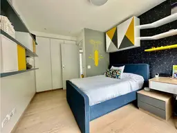 View 25