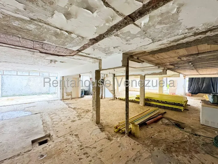 Casa (Multipes Niveles) en Venta en Los Naranjos del Cafetal, Distrito Metropolitano - 12