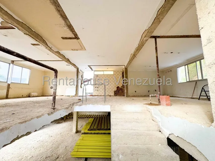 Casa (Multipes Niveles) en Venta en Los Naranjos del Cafetal, Distrito Metropolitano - 14