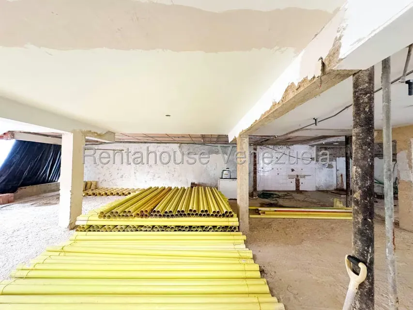 Casa (Multipes Niveles) en Venta en Los Naranjos del Cafetal, Distrito Metropolitano - 16