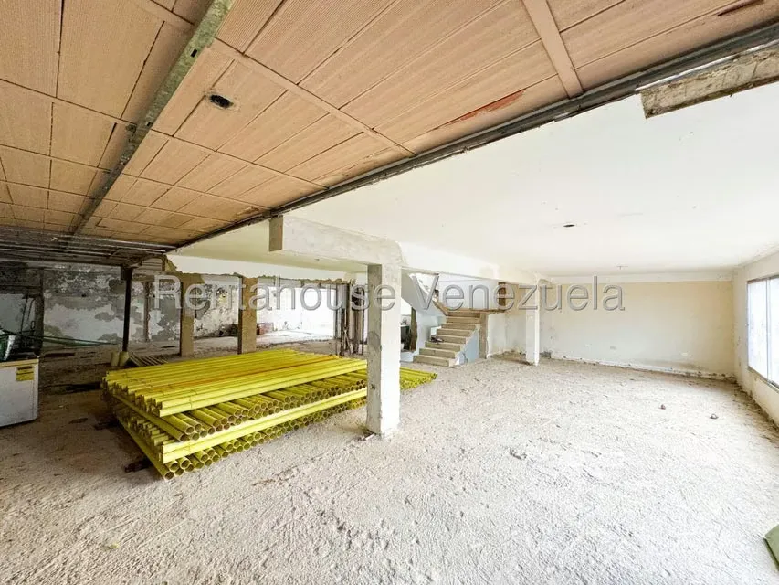 Casa (Multipes Niveles) en Venta en Los Naranjos del Cafetal, Distrito Metropolitano - 18