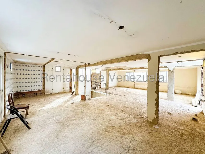 Casa (Multipes Niveles) en Venta en Los Naranjos del Cafetal, Distrito Metropolitano - 19