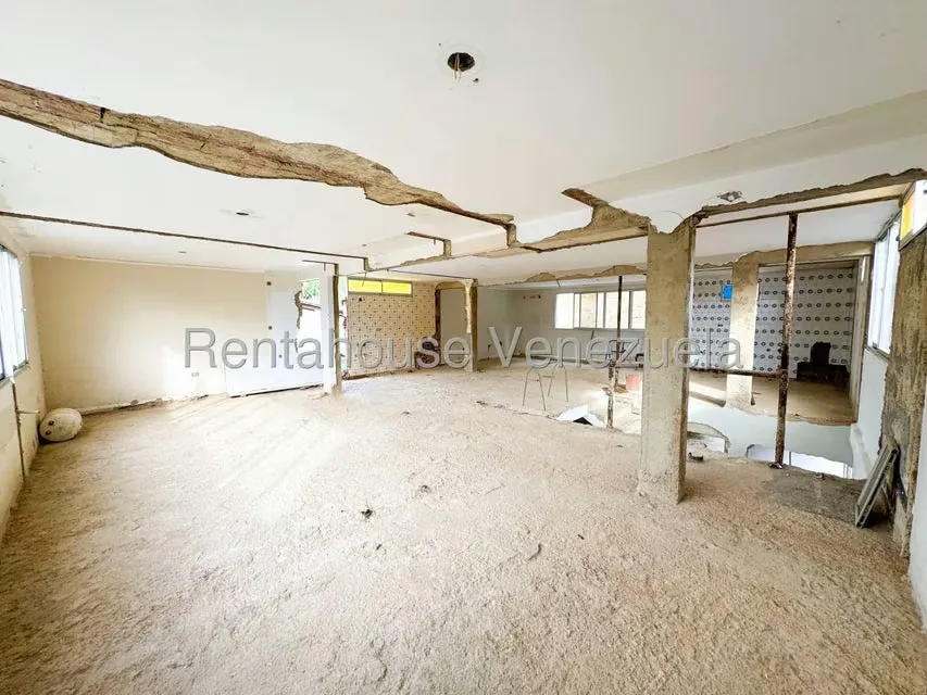 Casa (Multipes Niveles) en Venta en Los Naranjos del Cafetal, Distrito Metropolitano - 20